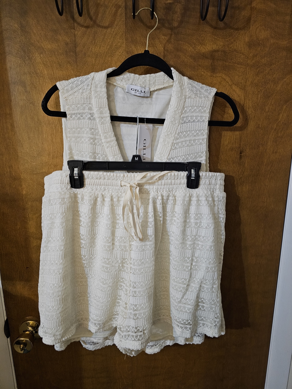 GILLI Cream Textured Sleeveless Top and Shorts Set 2 Pieces